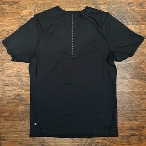 Men’s/Medium/Lululemon/Black/Workout Shirt